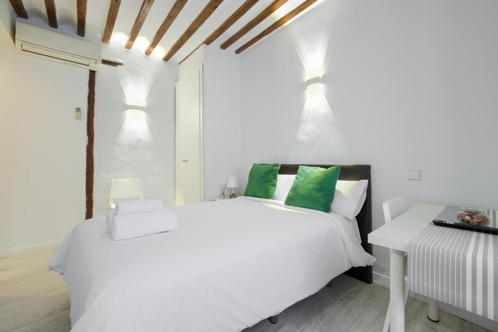 Apartamentos Ryc Alcala de Henares Bagian luar foto