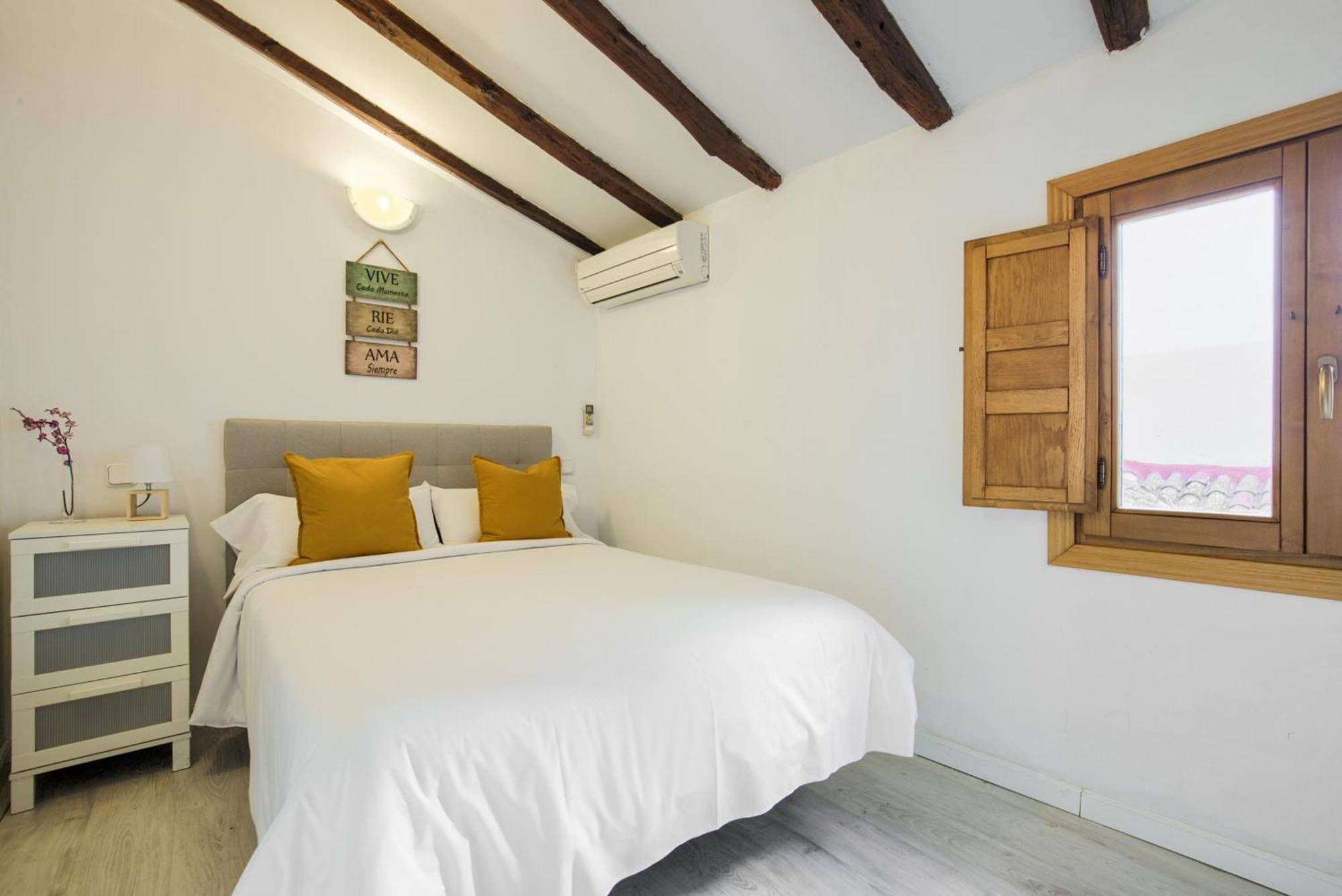 Apartamentos Ryc Alcala de Henares Bagian luar foto