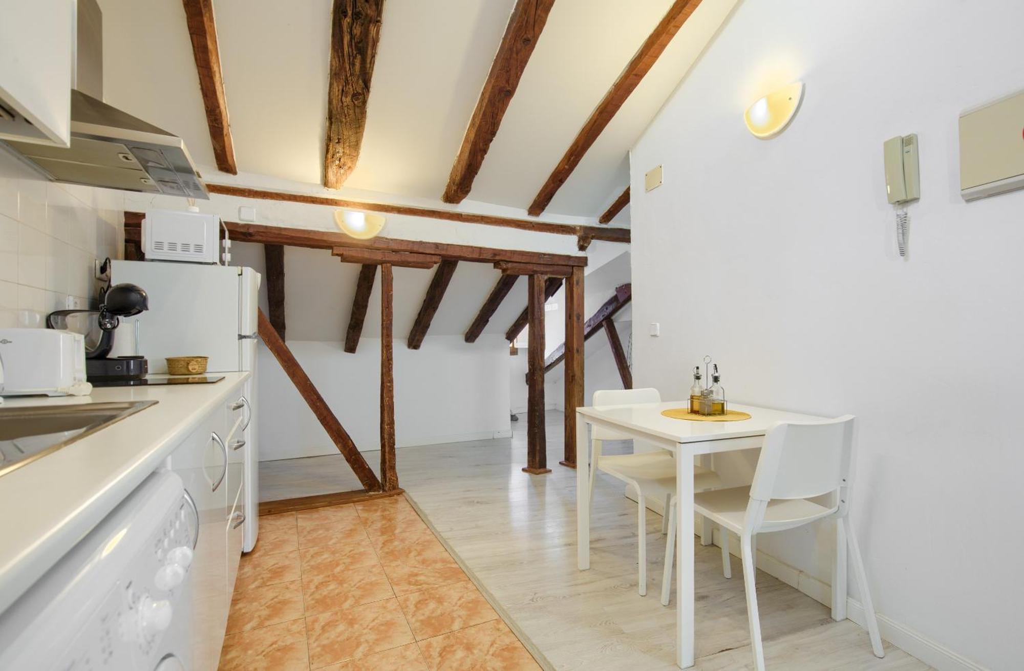 Apartamentos Ryc Alcala de Henares Bagian luar foto